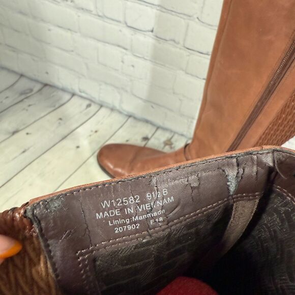 Cole Haan Riding Knee High Boots Size 9.5B Brown Equestrian Buckle Quiet Luxury - Picture 10 of 16